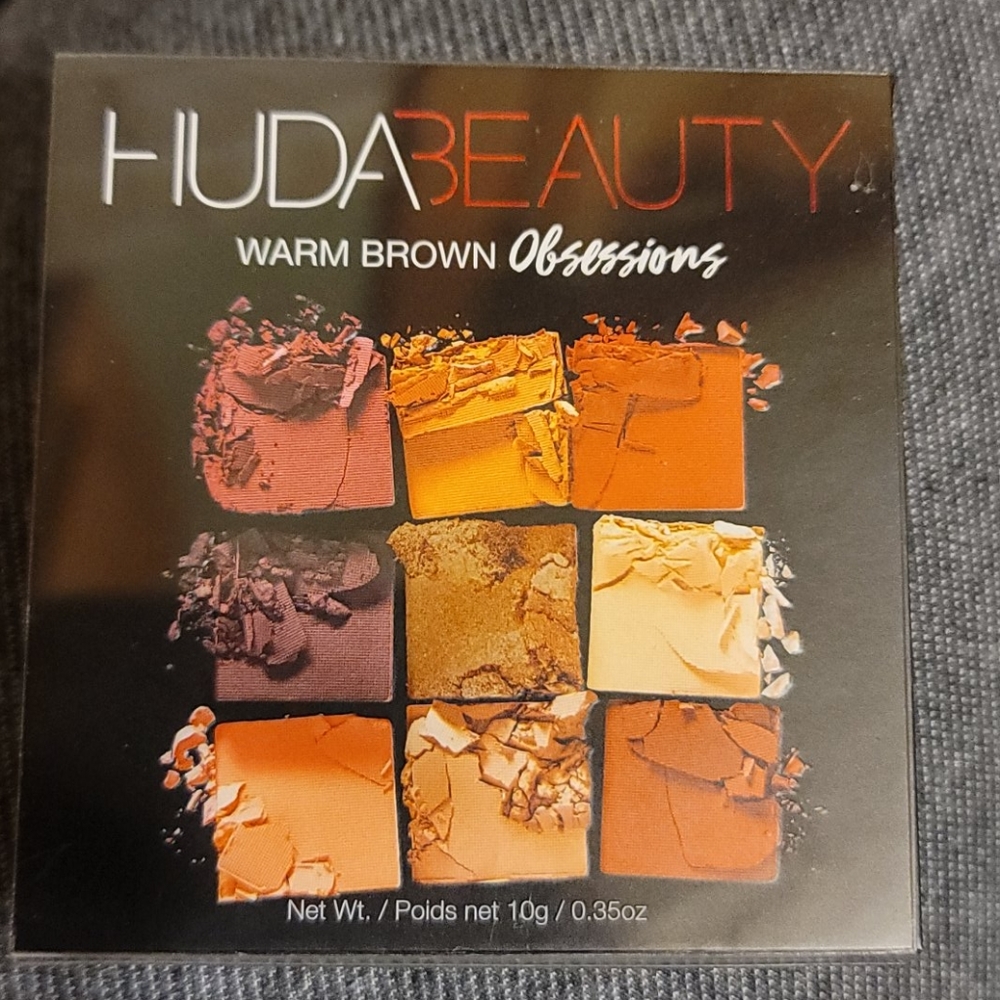 NWT Huda Beauty Obsessions Warm Brown